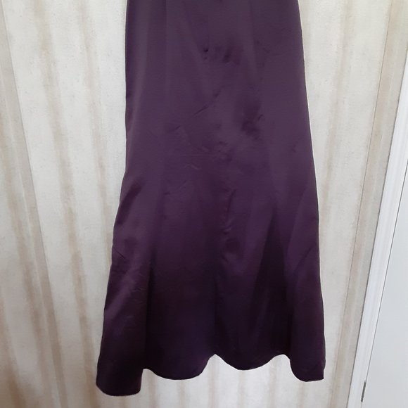 David's Bridal One Shoulder Plum Bridesmaid Dress - Picture 7 of 12